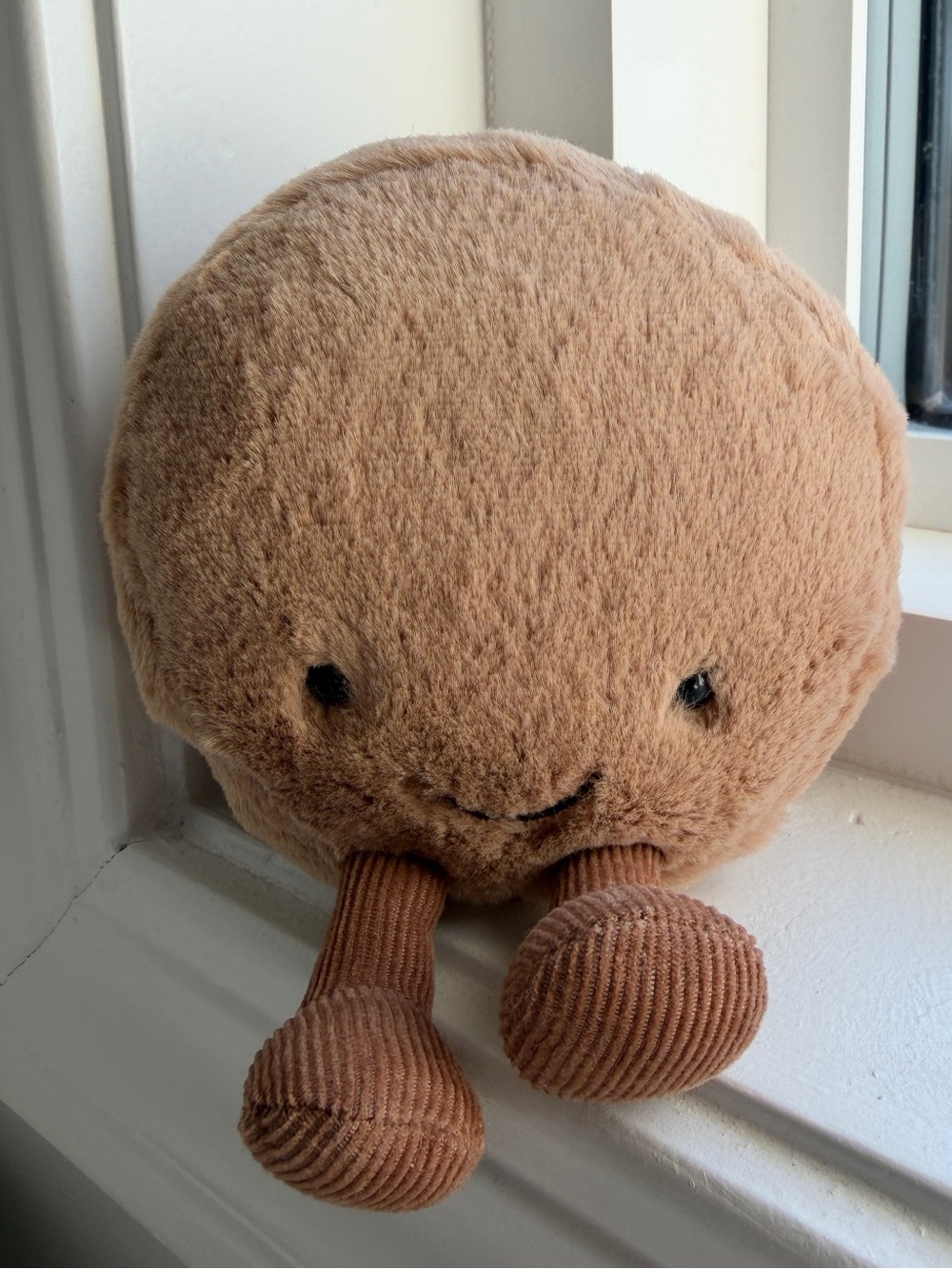Jellycat Amuseables Macaron Plush – Brown 🤎